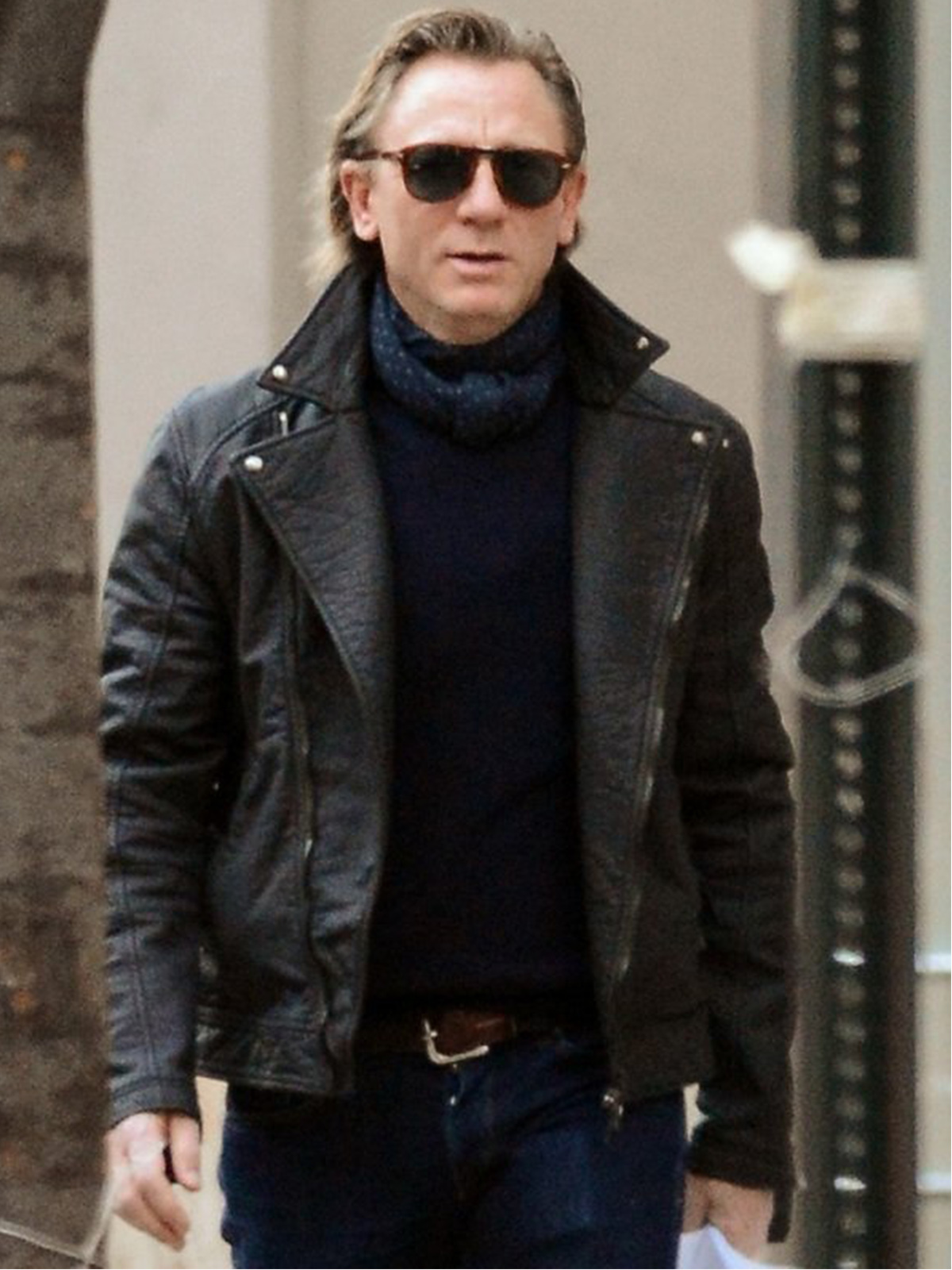 Daniel Craig Rocks Black Leather Jacket