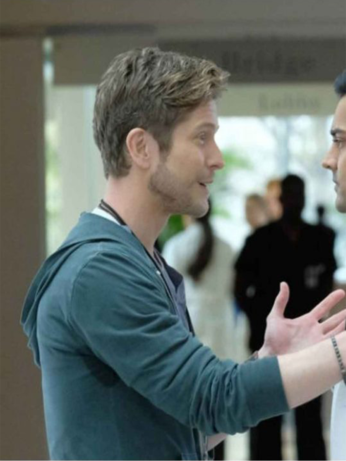 What Makes Matt Czuchry So Unique? A Remarkable Talent In Hollywood Breaks It Down! - j9vu2pl