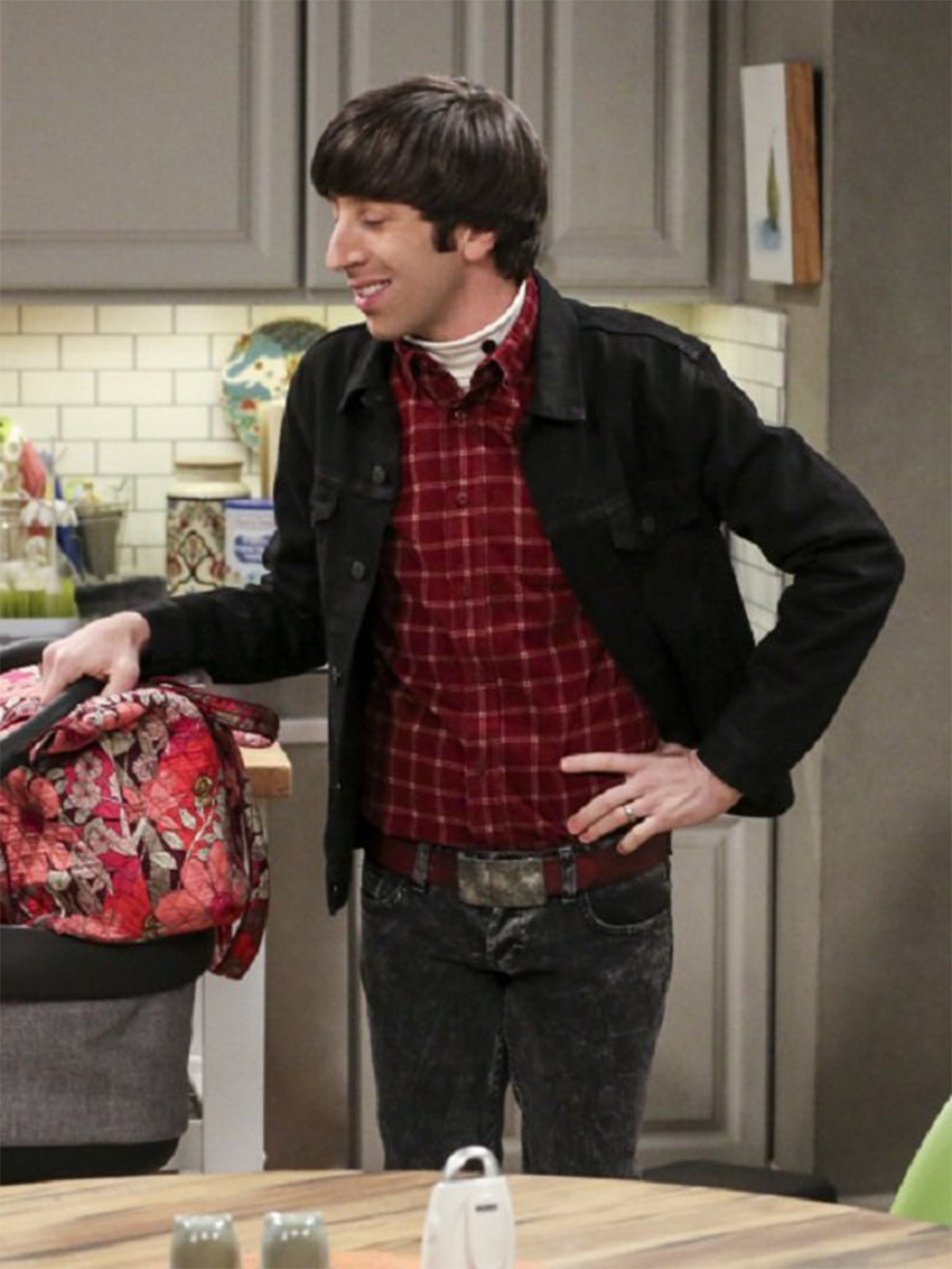 Simon Helberg The Big Bang Theory Black Jacket